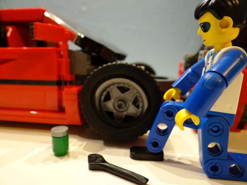 Illustration for article titled LEGO 10248 Ferrari F40 Review